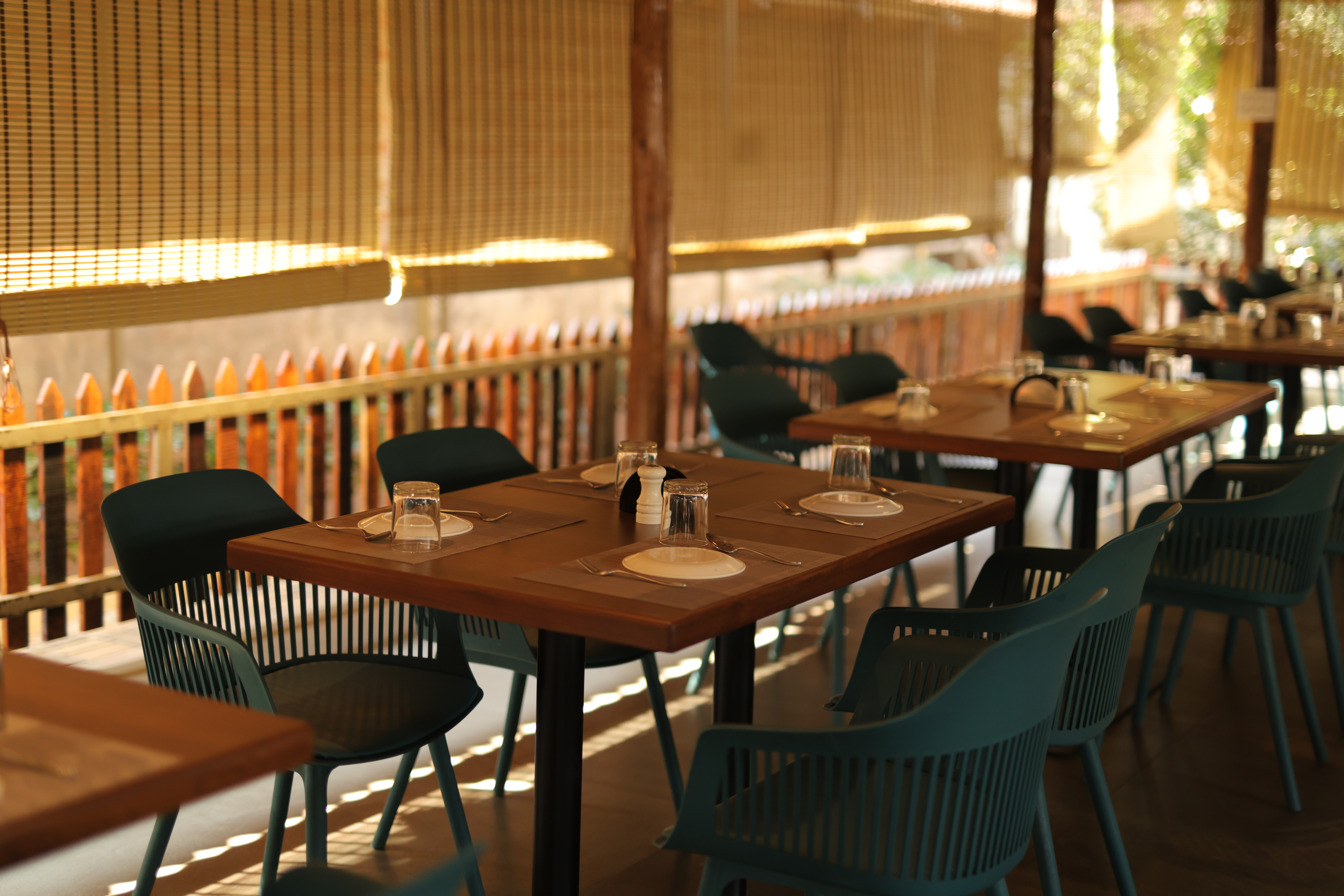 Elegant dining setting for main course service at Jatra Countryside